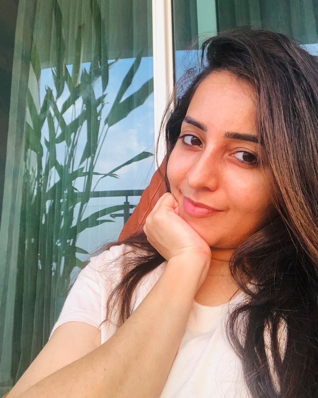 bhama no make up