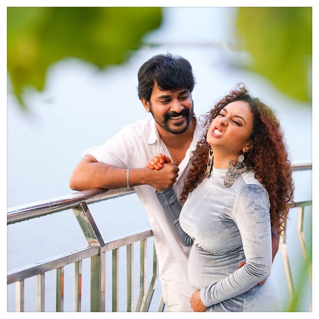 srinish pearle maaney pregnant