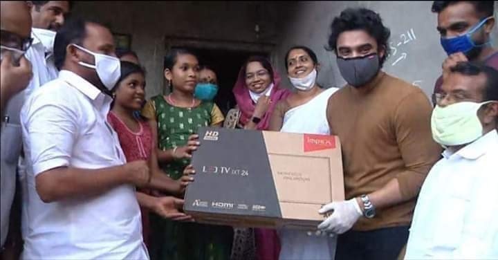 tv donation tovino thomas