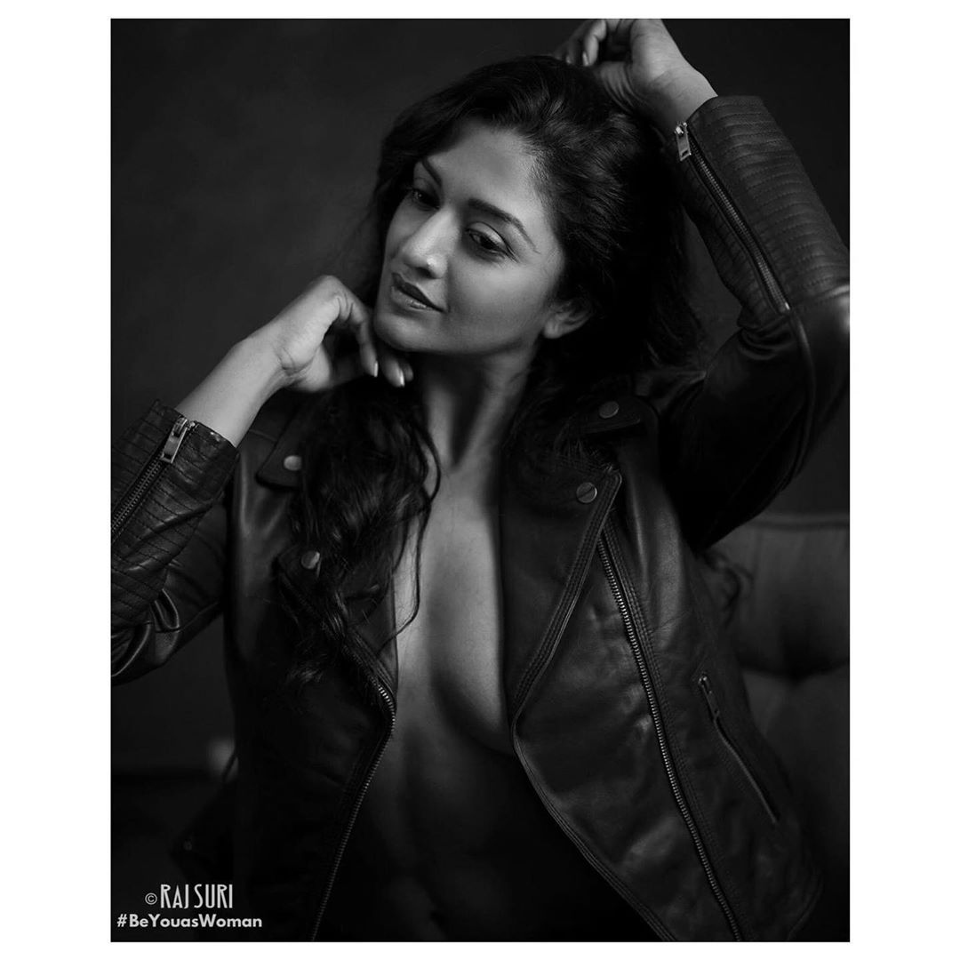 braless vimala raman