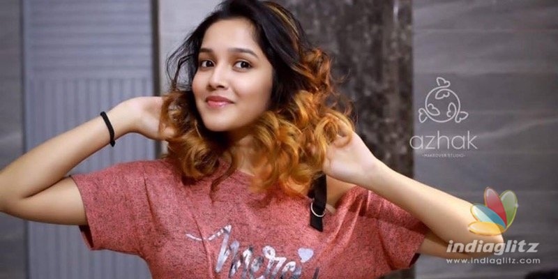 Anikha Surendrans latest saree photoshoot goes VIRAL!