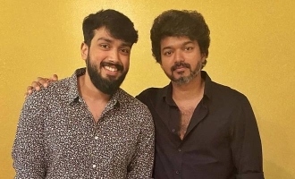 Master meets Student, Kalidas Jayaram has a fanboy moment with Vijay