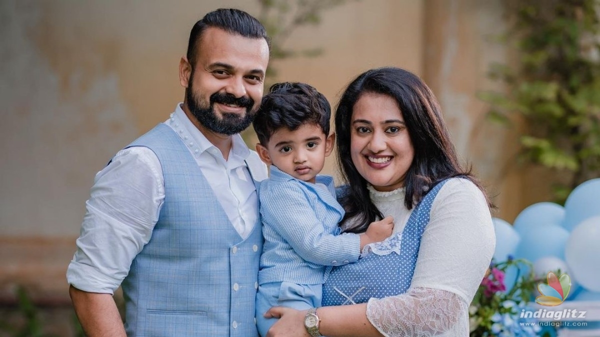 Kunchacko Boban shares an adorable picture with son