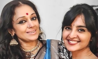 Viral Pic: When Shobana met Manju Warrier