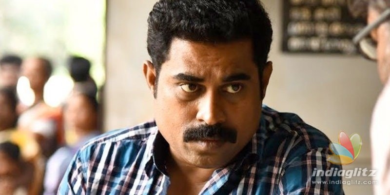 Not selfie, this fan of Suraj Venjaramoodu wanted something else!