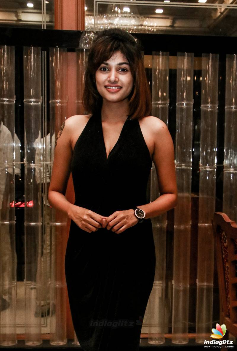 Oviya