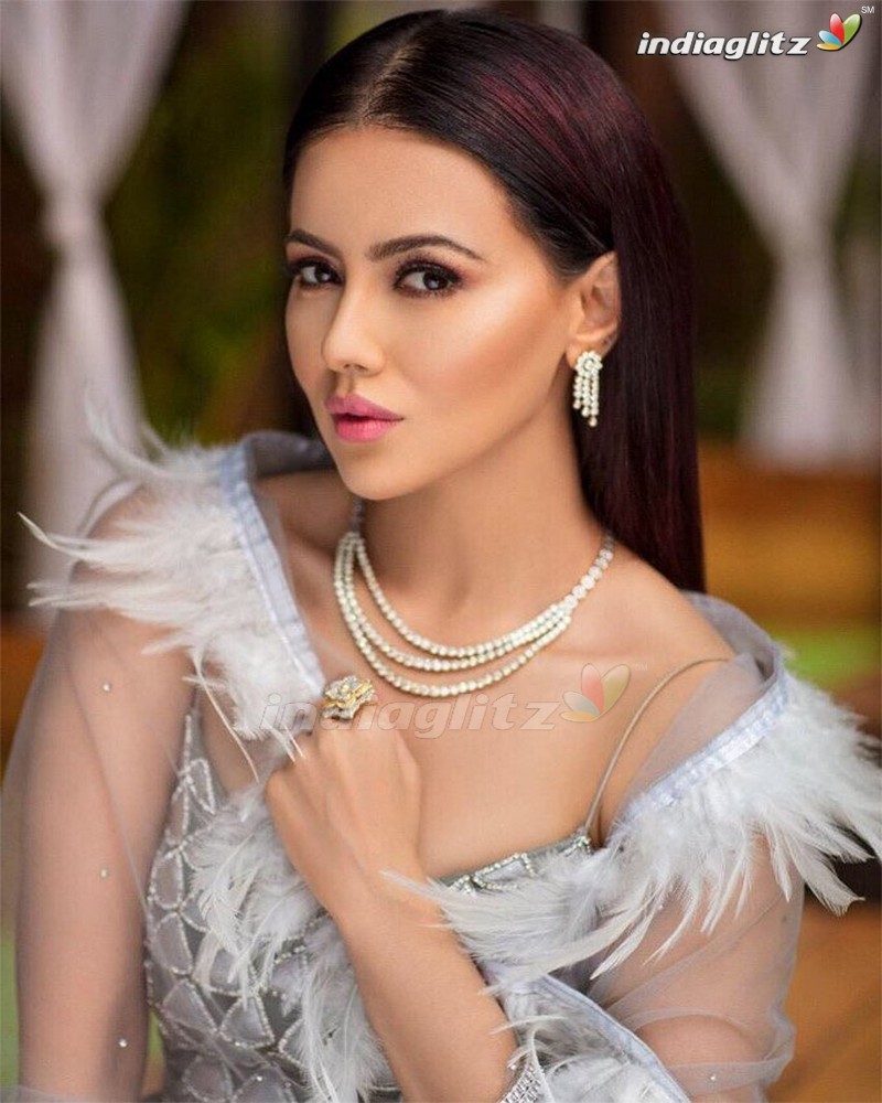 Sana Khan