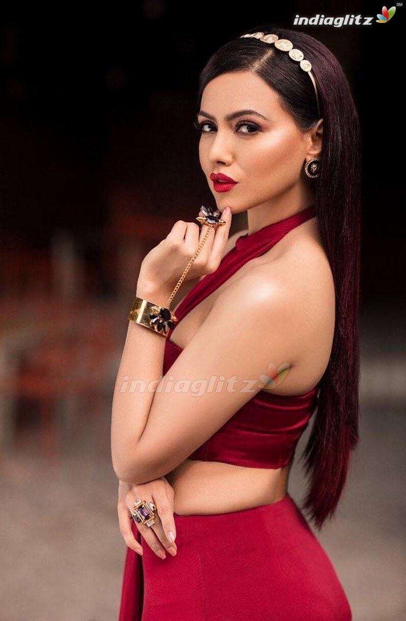 Sana Khan