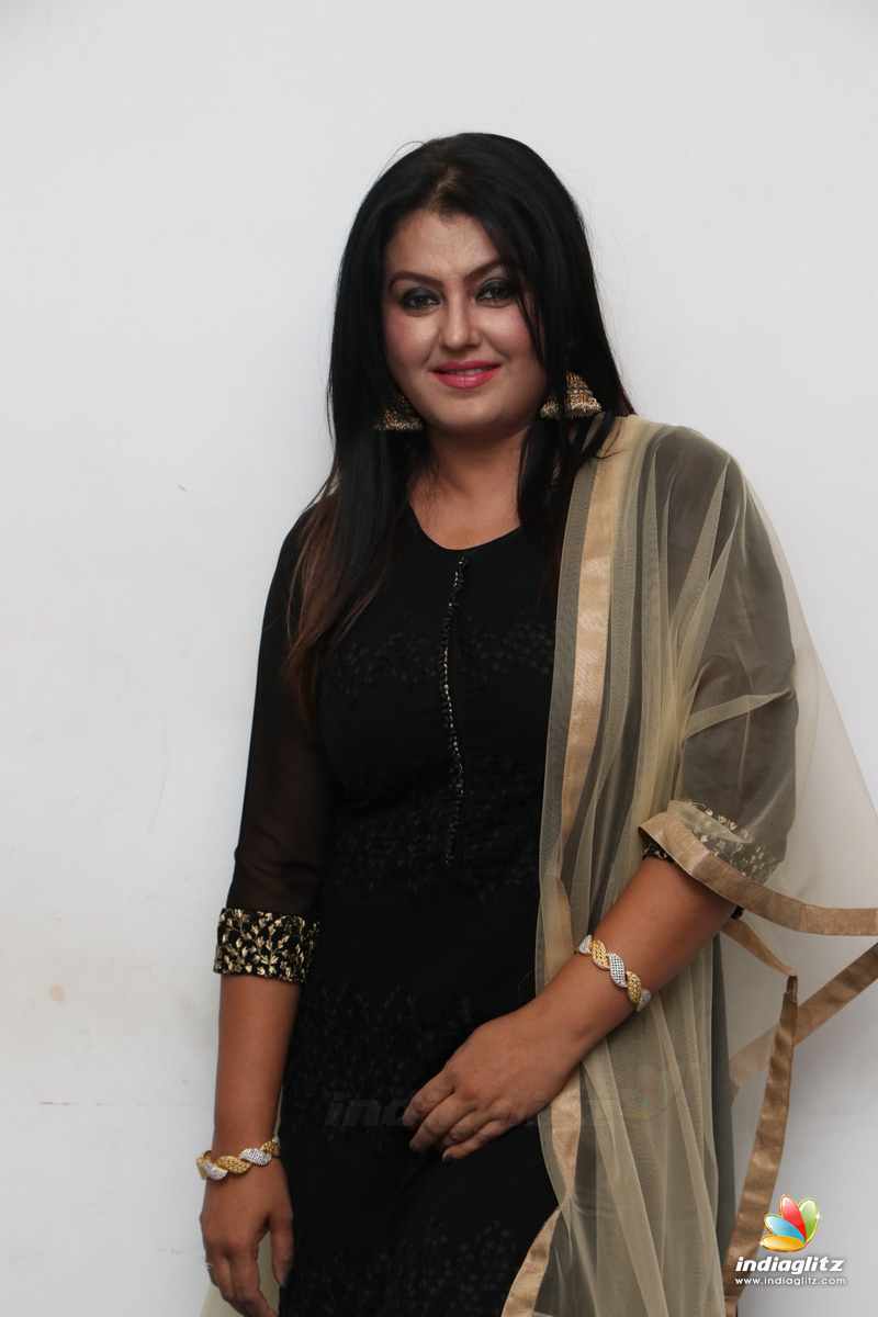 Sona Photos - Tamil Actress photos, images, gallery, stills and clips ...