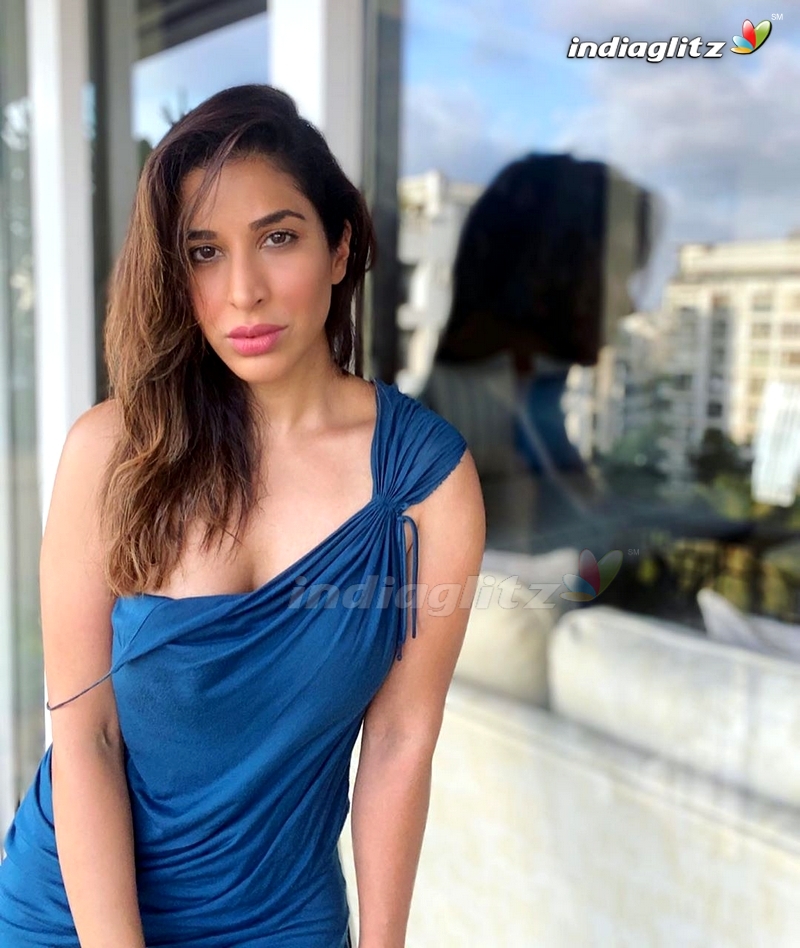 Sophie Choudry