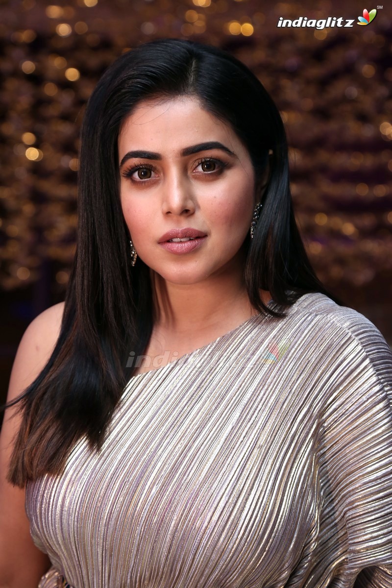 Poorna