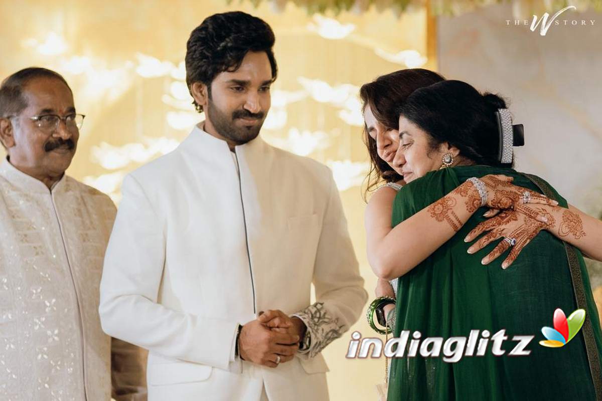 Aadhi Nikki Galrani Wedding Reception