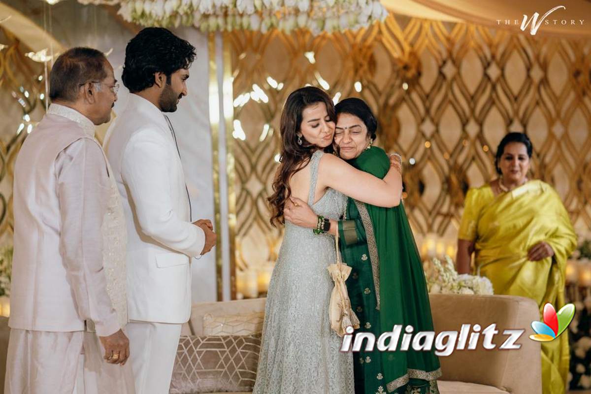 Aadhi Nikki Galrani Wedding Reception