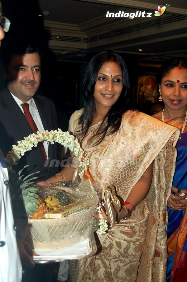 Aishwarya And Sudha Raghunathan For Navarathri