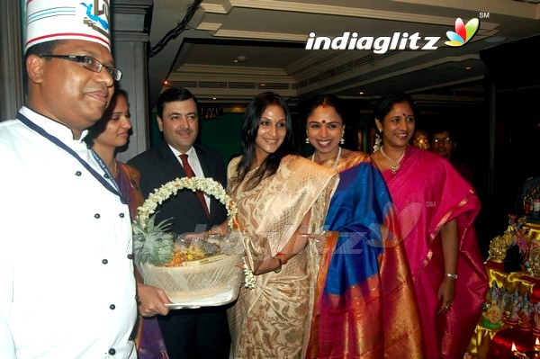 Aishwarya And Sudha Raghunathan For Navarathri