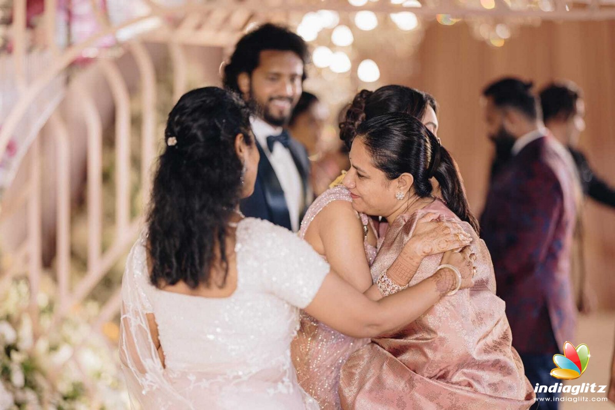 Aishwarya & Umapathy Wedding Reception Photos