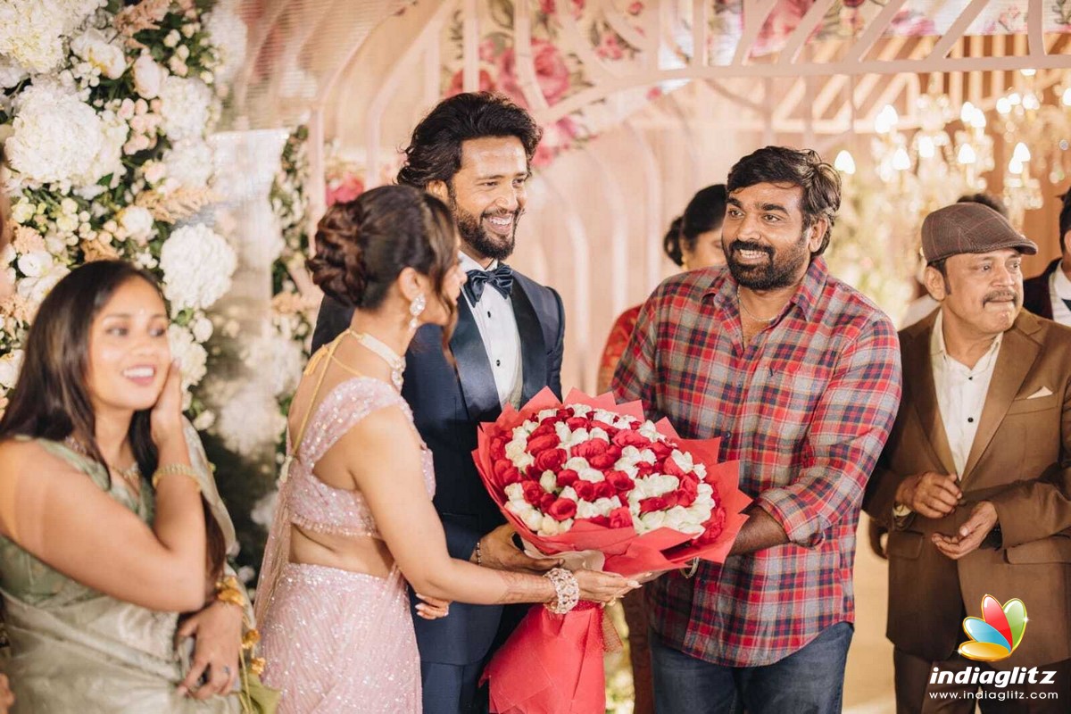 Aishwarya & Umapathy Wedding Reception Photos