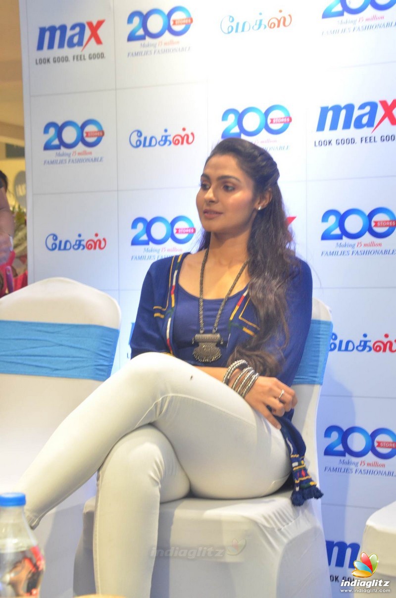 Andrea Jeremiah launches 200th Max Fashion India Showroom