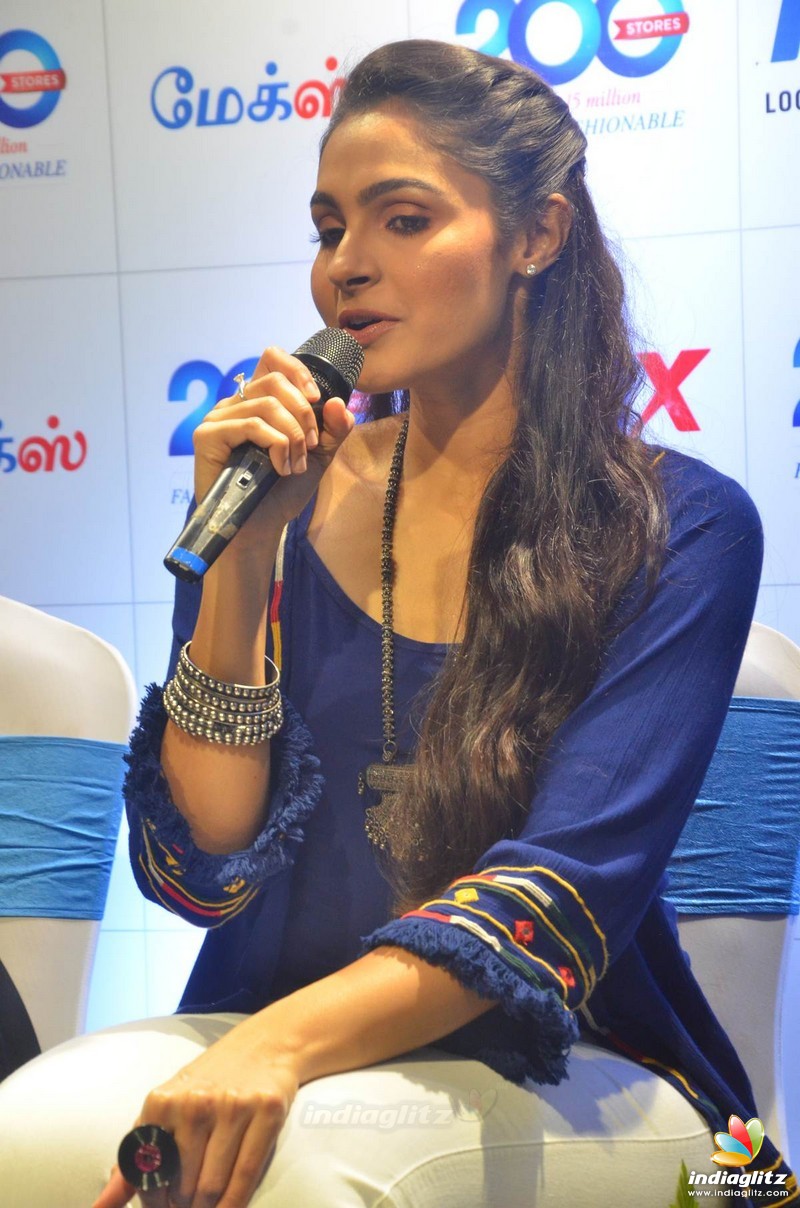 Andrea Jeremiah launches 200th Max Fashion India Showroom