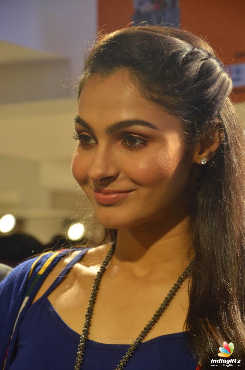 Andrea Jeremiah launches 200th Max Fashion India Showroom