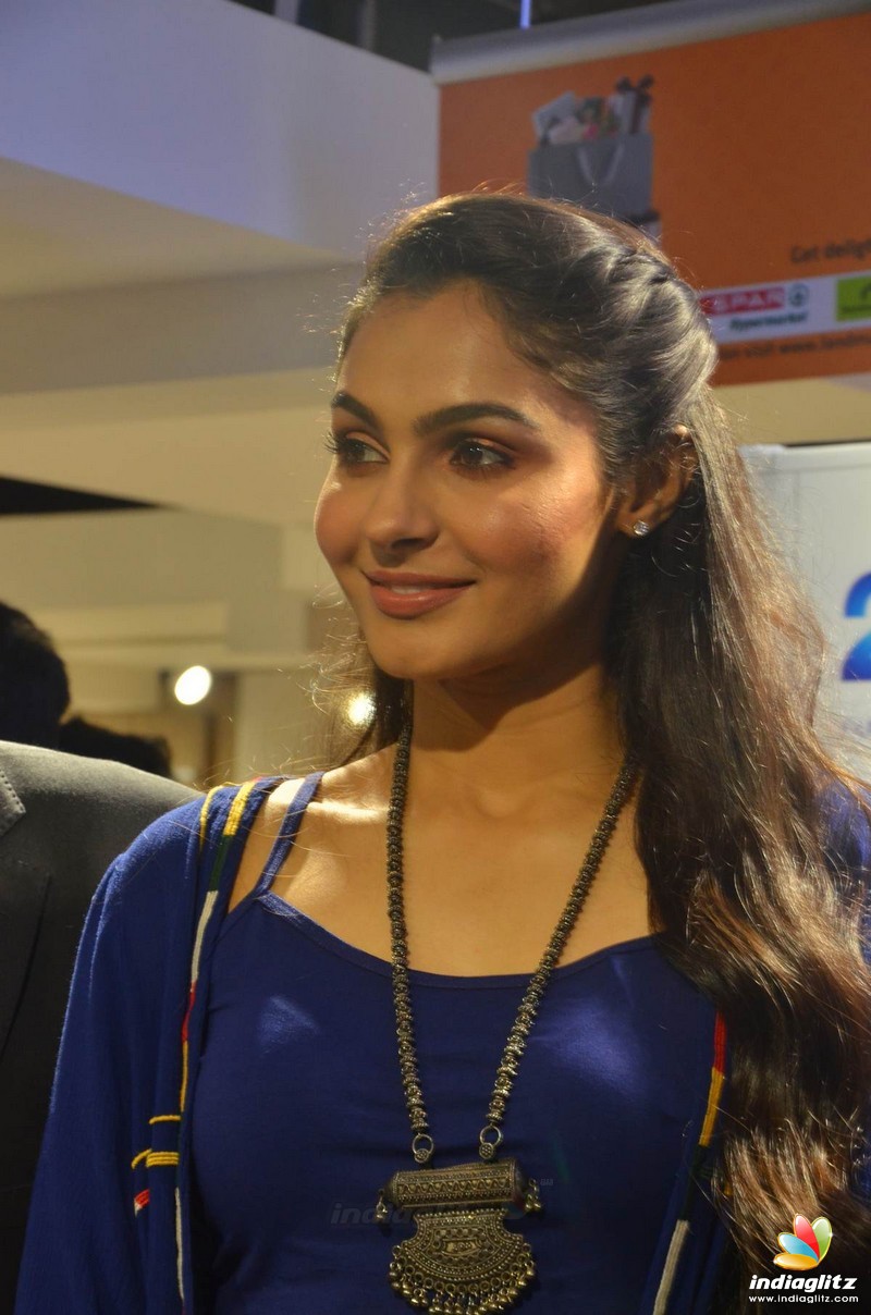 Andrea Jeremiah launches 200th Max Fashion India Showroom