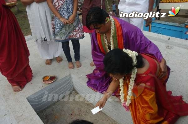 Action King Arjun Builds Hanuman Temple