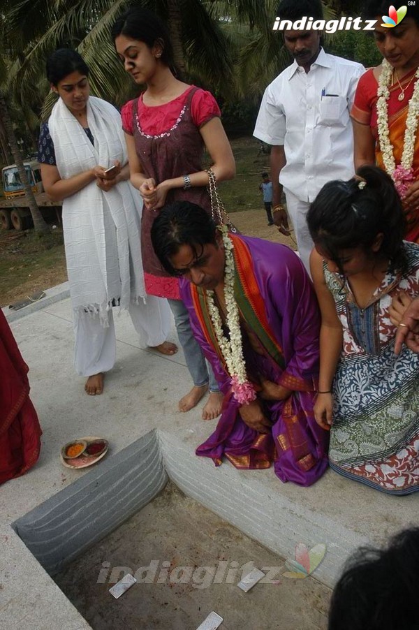 Action King Arjun Builds Hanuman Temple