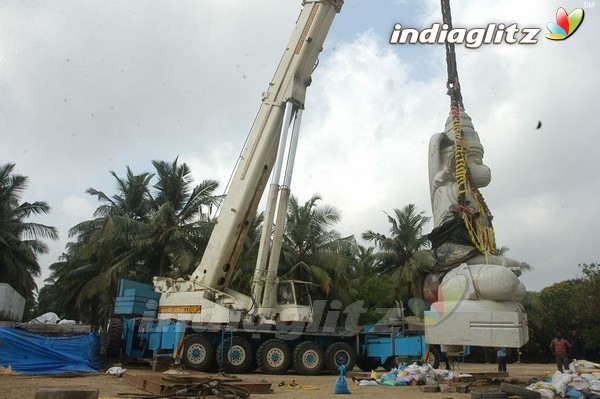 Action King Arjun Builds Hanuman Temple