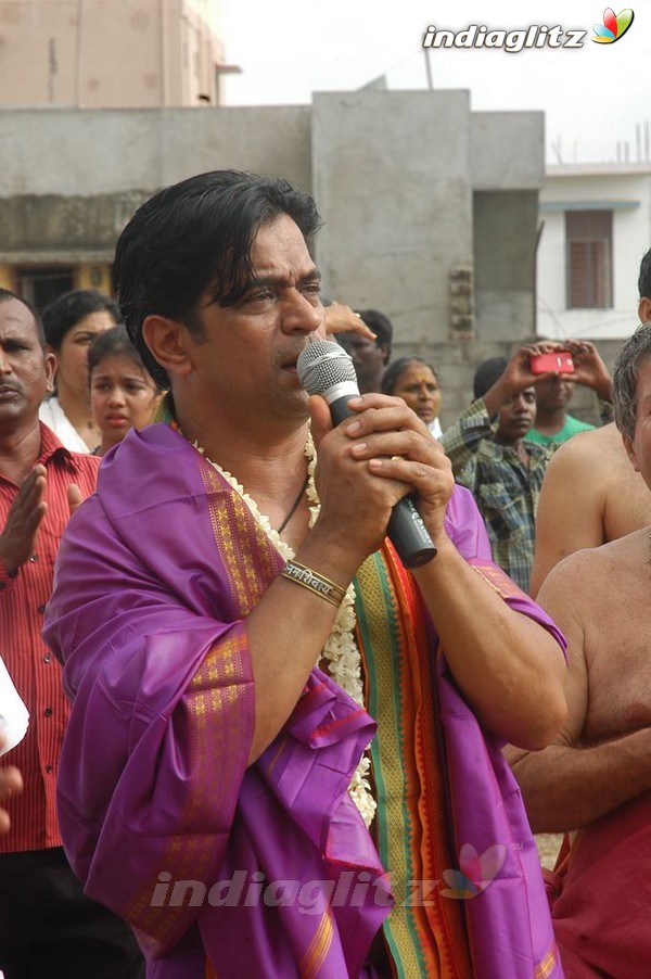 Action King Arjun Builds Hanuman Temple