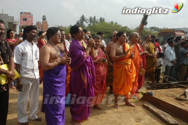 Action King Arjun Builds Hanuman Temple