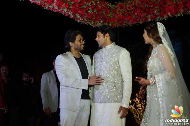 Arya & Sayyeshaa's Wedding