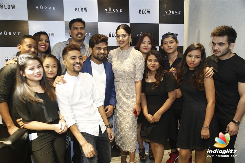 Bindu Madhavi inaugurates Salon Blow at Velachery