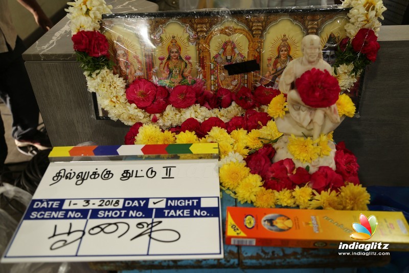 Santhanam Dhilluku Dhuddu 2 Movie Pooja