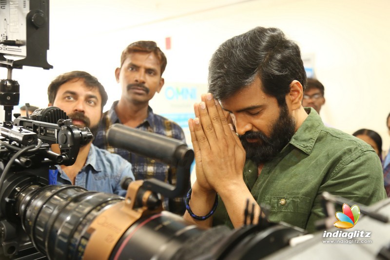 Santhanam Dhilluku Dhuddu 2 Movie Pooja