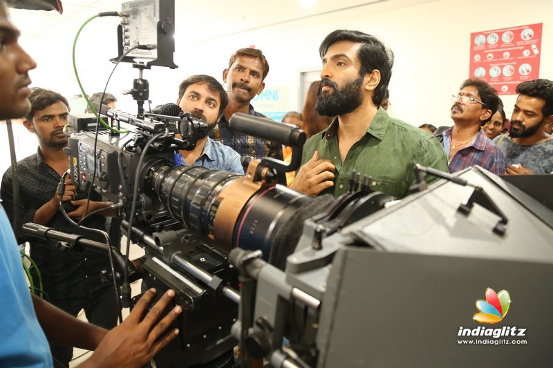 Santhanam Dhilluku Dhuddu 2 Movie Pooja