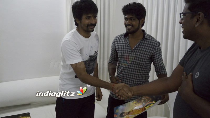 'Dha Dha 87' Movie Team Met Actor Siva Karthikeyan