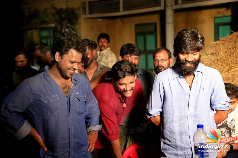 Dhanush Visits 'Padai Veeran' Movie Shooting Spot