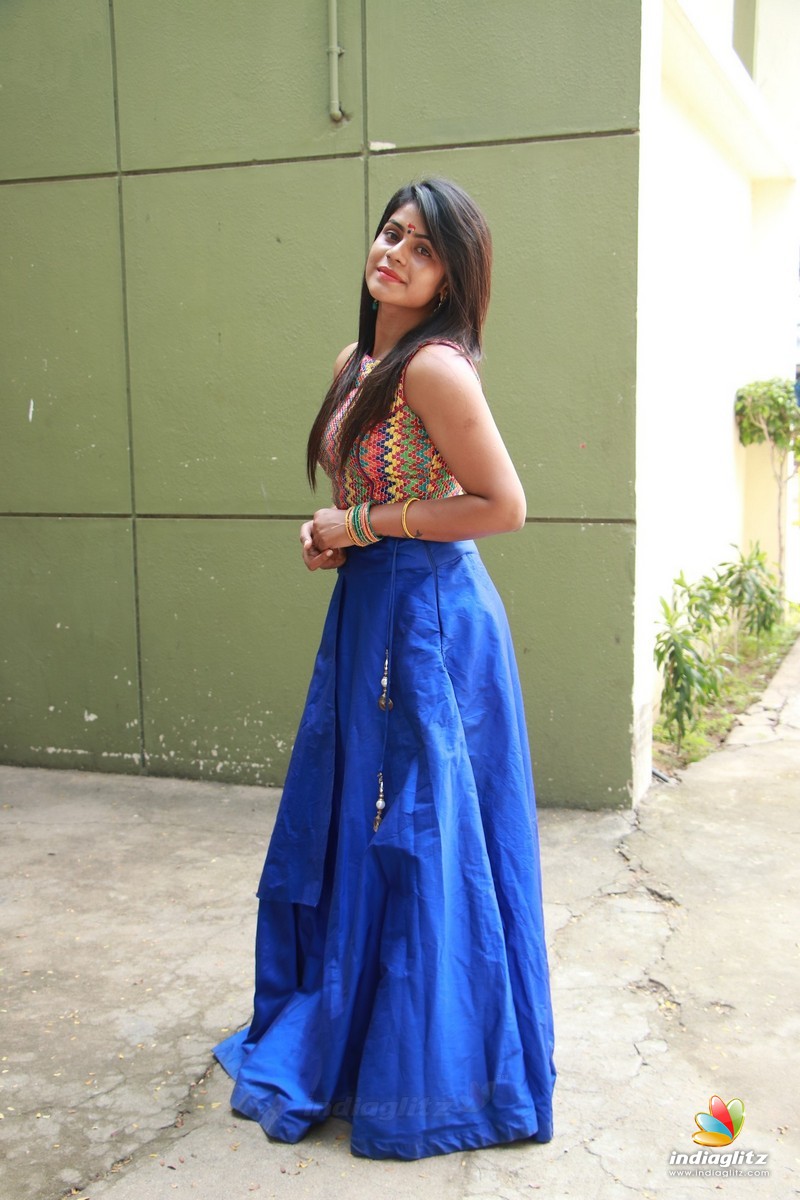 'Eedili' Movie Pooja