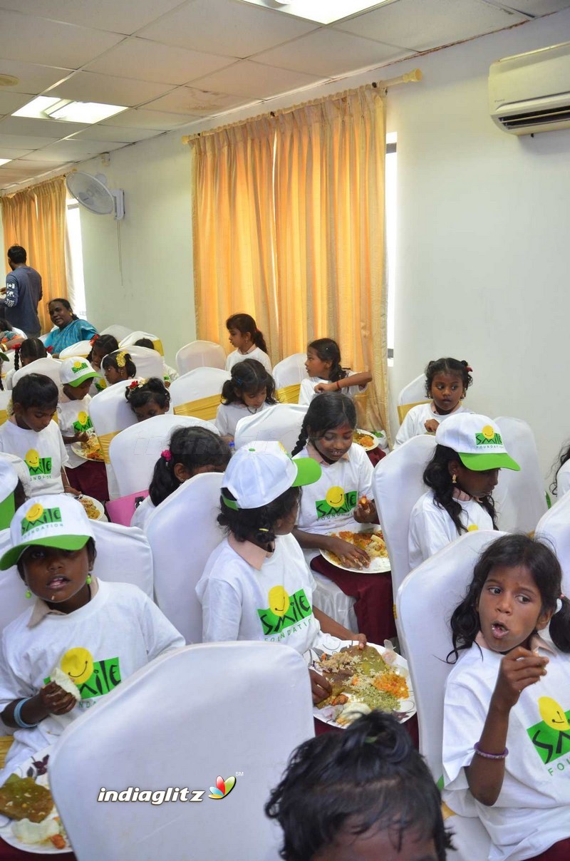 Quaker and Smile Foundation's 'Feed A Child'