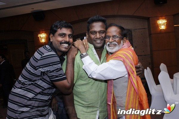 Gangai Amaran's Nanbenda Party