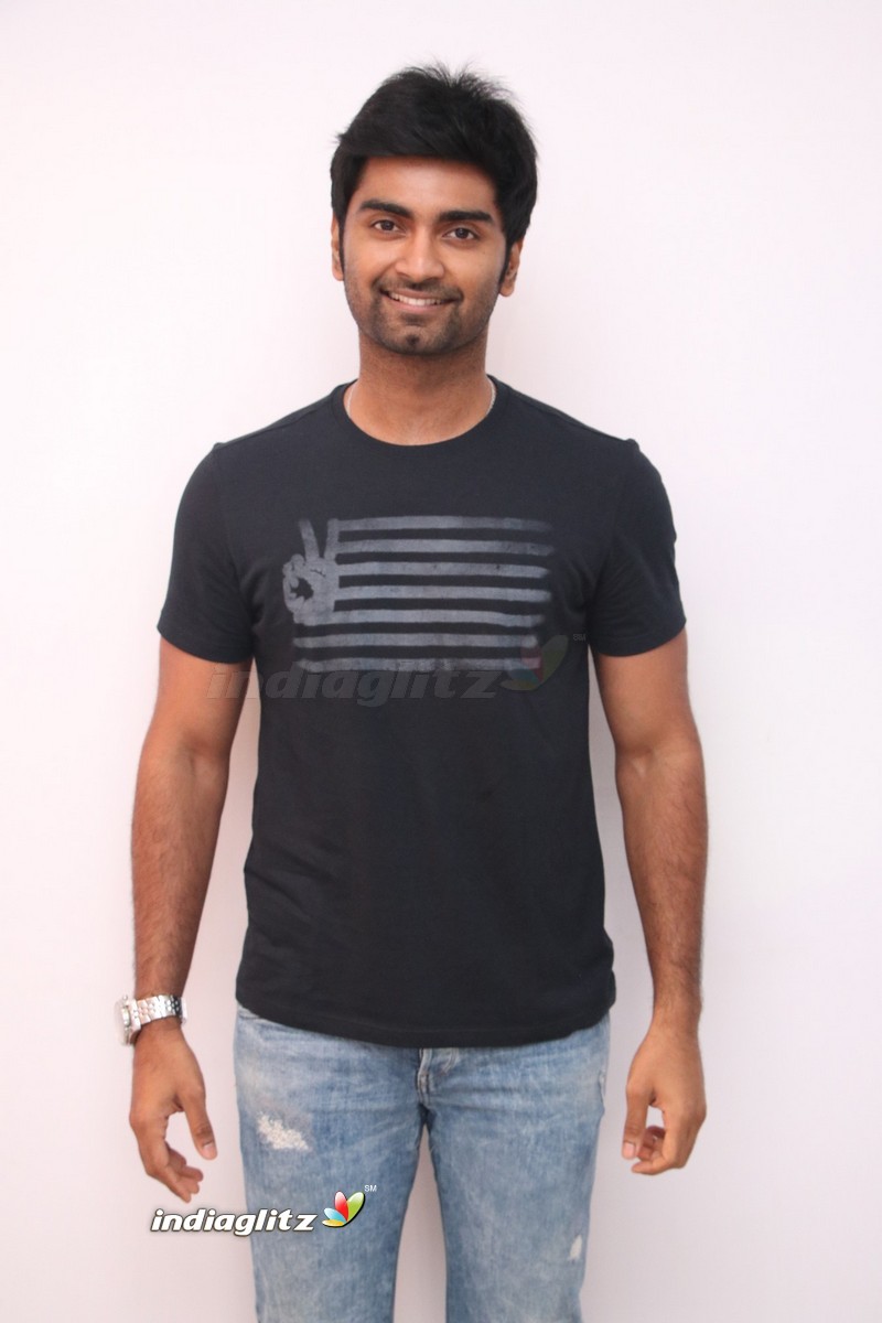 'Gemini Ganeshanum Suruli Raajanum' Press Meet