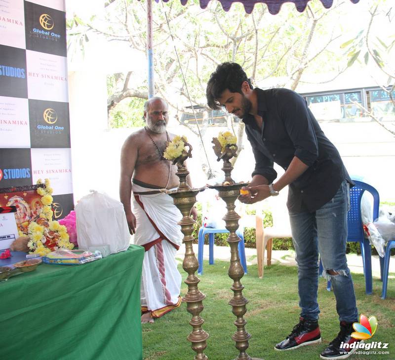 'Hey Sinamika' Movie Pooja