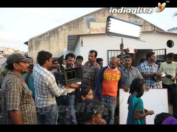 'Iruvar Ullam' On Location