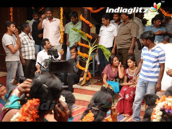 'Iruvar Ullam' On Location