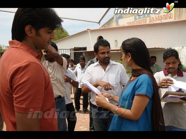 'Iruvar Ullam' On Location