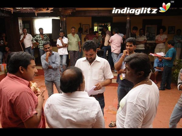 'Iruvar Ullam' On Location