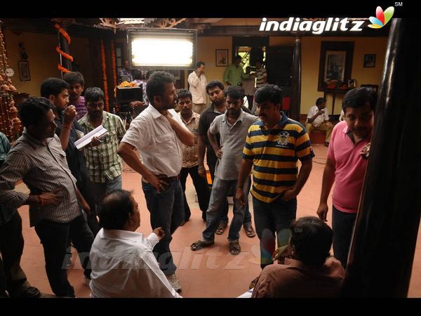 'Iruvar Ullam' On Location