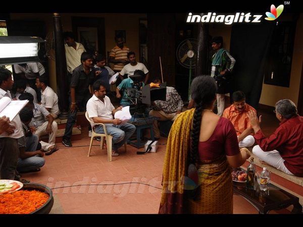 'Iruvar Ullam' On Location