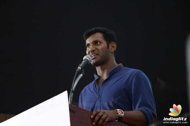 'Irumbu Thirai' 100 Days Celebrations