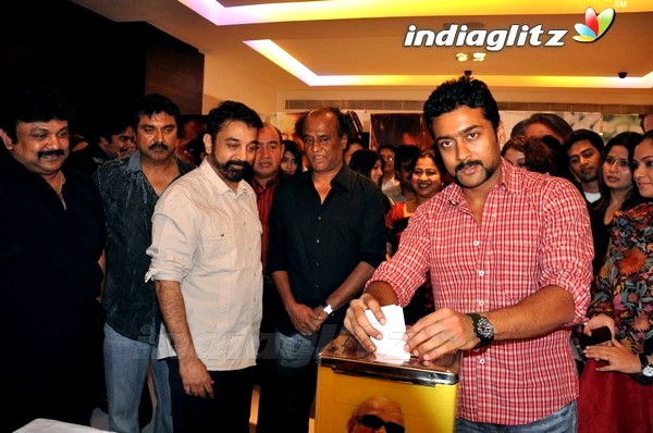 Starry Premiere Of `Jaggubhai'